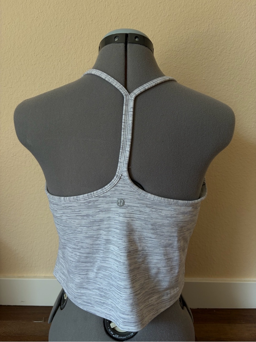 Lululemon Striped Cami Tank Top Built-In Bra Athletic Activewear Yoga Pilates - Picture 3 of 8